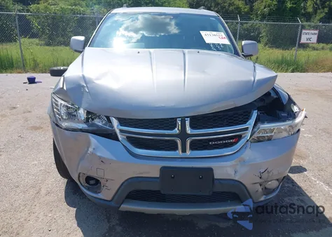 2016 Dodge Journey Sxt z USA, uszkodzony, nr VIN 3C4PDCBG6GT102219